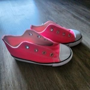 Girls Converse